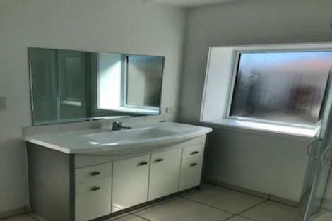Photo of property in 203 Estuary Road, South New Brighton, Christchurch, 8062