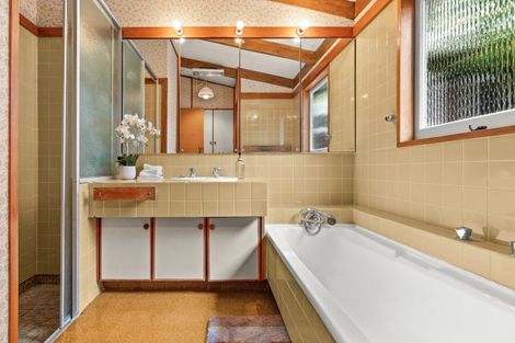 Photo of property in 63 Simla Avenue, Havelock North, 4130