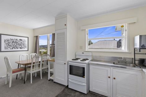 Photo of property in 21 Holland Street, Wainuiomata, Lower Hutt, 5014