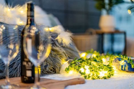 Photo of property in 18 Meritage Lane, Te Atatu South, Auckland, 0610