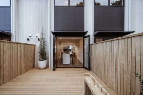 Photo of property in 7 Clayton Lane, Tauranga South, 3112