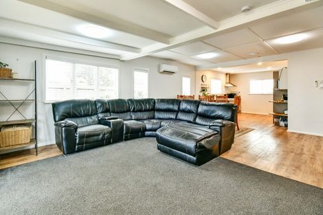 Photo of property in 6 Church Street, Tuakau, 2121