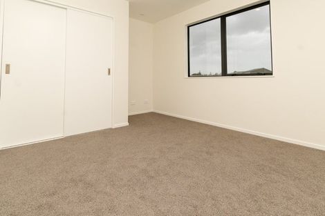Photo of property in 8/327 Glengarry Road, Glen Eden, Auckland, 0602