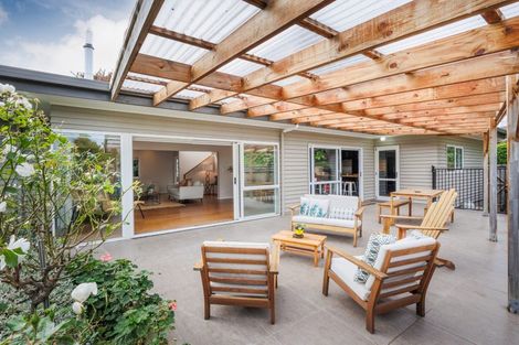 Photo of property in 221b Victoria Avenue, Hokowhitu, Palmerston North, 4410