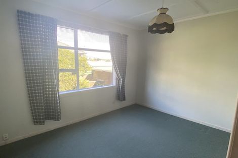 Photo of property in 7 Waimea Street, Westown, New Plymouth, 4310
