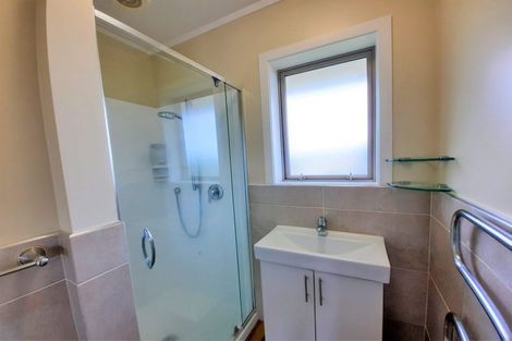 Photo of property in 7 Leewood Place, Pakuranga Heights, Auckland, 2010