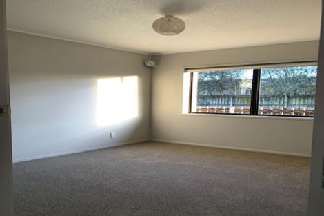 Photo of property in 2/92 Nile Road, Milford, Auckland, 0620