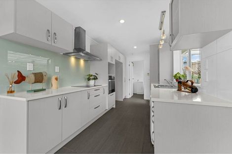 Photo of property in 4 Bacot Place, Howick, Auckland, 2014