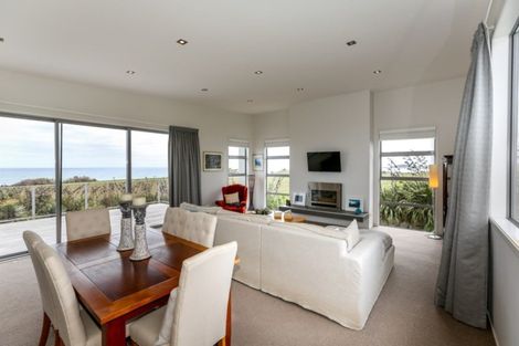 Photo of property in 244 Coast Road, Warea, 4381