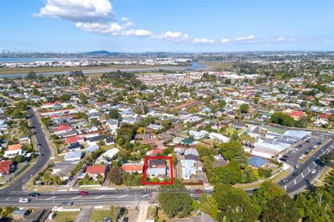 Photo of property in 159 Te Atatu Road, Te Atatu South, Auckland, 0610