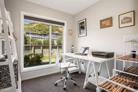 Photo of property in 2 Pacific View, Whitby, Porirua, 5024