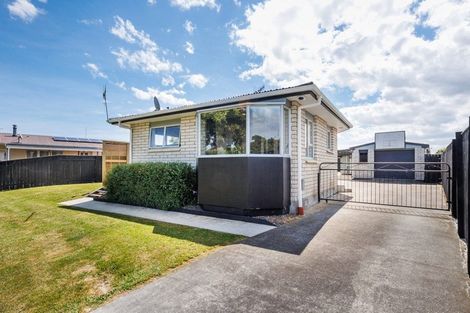 Photo of property in 108 Apollo Parade, Milson, Palmerston North, 4414