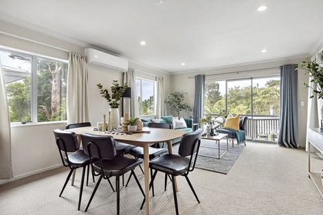 Photo of property in 47b Lyndfield Lane, Newlands, Wellington, 6037