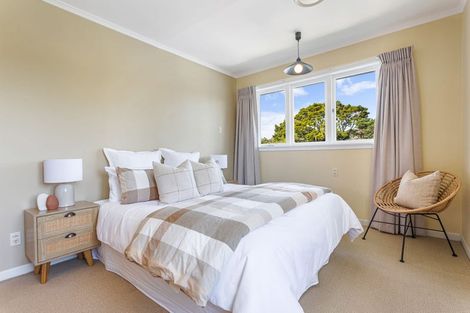 Photo of property in 2/18 Felstead Street, Birkenhead, Auckland, 0626