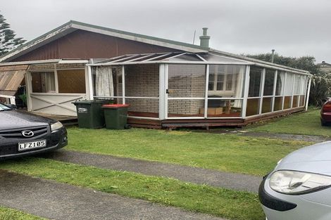 Photo of property in 2 Sylvia Street, Stratford, 4332