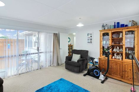 Photo of property in 13 Russell Street, Marton, 4710