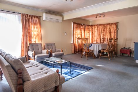 Photo of property in 37 Curletts Road, Sockburn, Christchurch, 8042