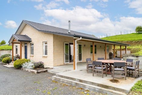 Photo of property in 28 Wrights Road, Raglan, 3295