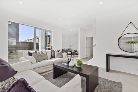 Photo of property in 9 Peihana Road, Hobsonville, Auckland, 0616