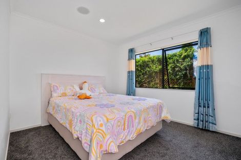 Photo of property in 14 Meadowviews Drive, Welcome Bay, Tauranga, 3112