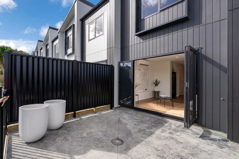 Photo of property in 2/4 Ngaroma House Drive, Hobsonville, Auckland, 0616