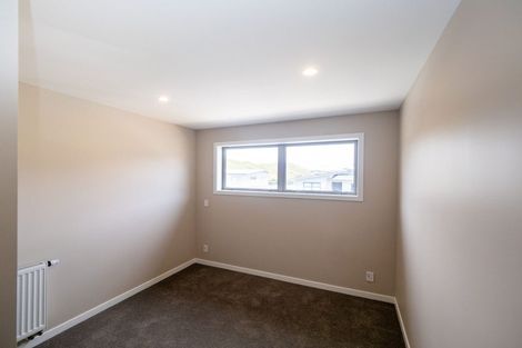 Photo of property in 165 Amesbury Drive, Churton Park, Wellington, 6037