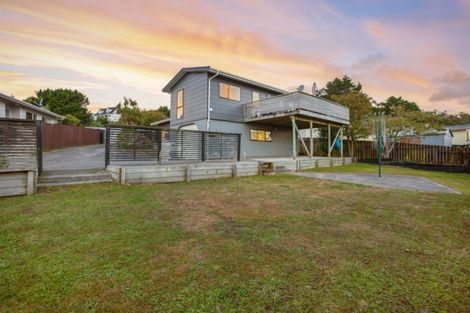 Photo of property in 5 Garboard Lane, Whitby, Porirua, 5024