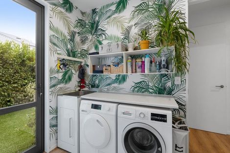 Photo of property in 53 Innes Road, St Albans, Christchurch, 8052