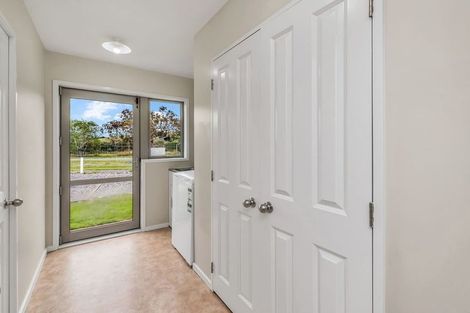 Photo of property in 8 Cross Street, Coalgate, 7673