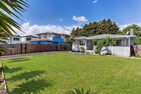 Photo of property in 14 Vickerman Street, Otara, Auckland, 2023