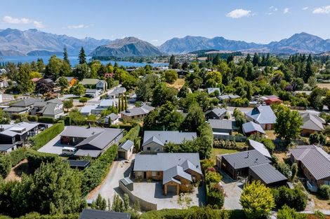 Photo of property in 8-8a Coromandel Street, Wanaka, 9305