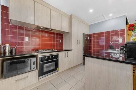 Photo of property in 2/55 Ennis Avenue, Pakuranga Heights, Auckland, 2010
