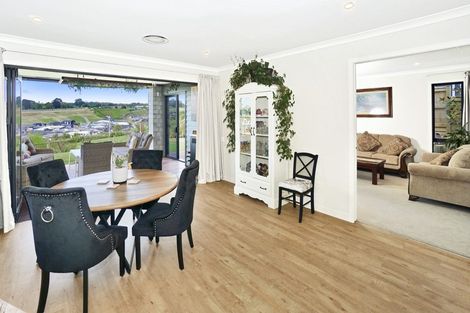 Photo of property in 8 Kiritiana Close, Pyes Pa, Tauranga, 3112