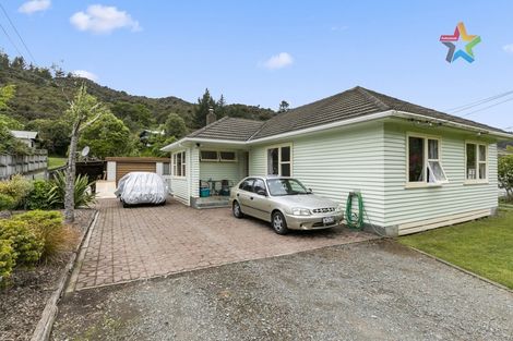 Photo of property in 90 Hair Street, Wainuiomata, Lower Hutt, 5014