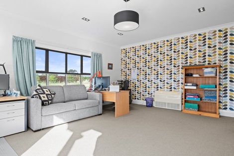 Photo of property in 270 Hughes Line, West Taratahi, Masterton, 5887