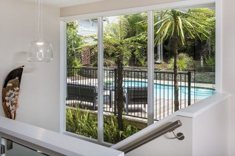 Photo of property in 9 Nicholson Place, Hillcrest, Auckland, 0627