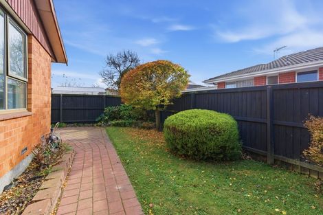 Photo of property in 2/1 Karnak Crescent, Russley, Christchurch, 8042