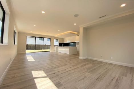 Photo of property in 53 Kewa Road, Albany Heights, Auckland, 0632