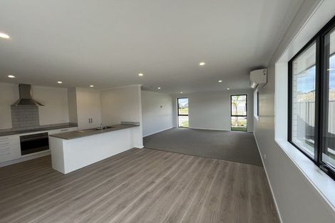 Photo of property in 3 Tutira Place, Poraiti, 4112