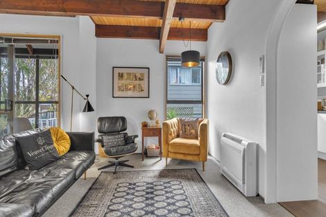 Photo of property in 68 Palatine Terrace, Saint Martins, Christchurch, 8022