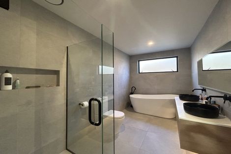 Photo of property in 34 Spur Ridge Rise, Jacks Point, 9371