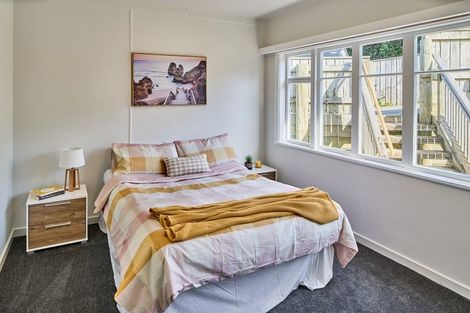 Photo of property in 143 Sievers Grove, Cannons Creek, Porirua, 5024