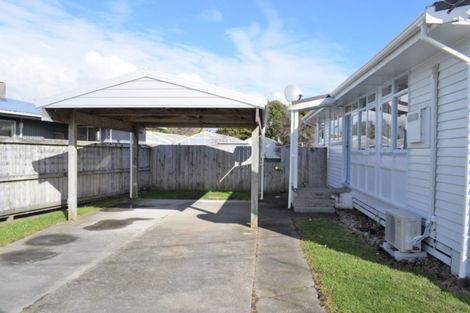 Photo of property in 22 Temuera Street, Otaki, 5512