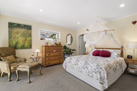 Photo of property in 1/107 Nile Road, Milford, Auckland, 0620