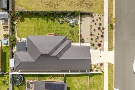 Photo of property in 4 Te Taniwha Road, One Tree Point, 0118