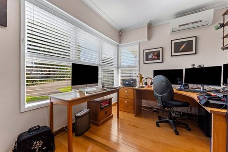 Photo of property in 99 Aberdeen Road, Castor Bay, Auckland, 0620