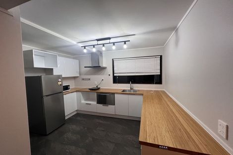 Photo of property in 30 Te Anau Place, Pakuranga Heights, Auckland, 2010