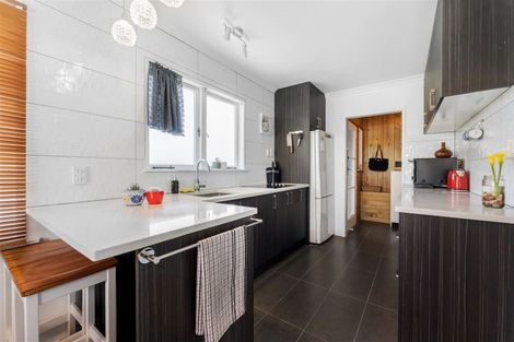 Photo of property in 10 Te Kanawa Crescent, Henderson, Auckland, 0610