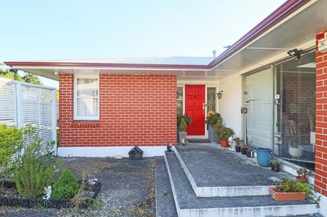 Photo of property in 44 Coast Road, Wainuiomata, Lower Hutt, 5014
