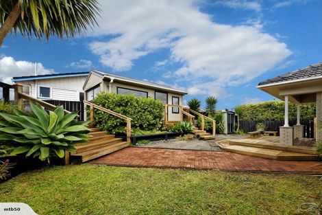 Photo of property in 179 Waimumu Road, Massey, Auckland, 0614